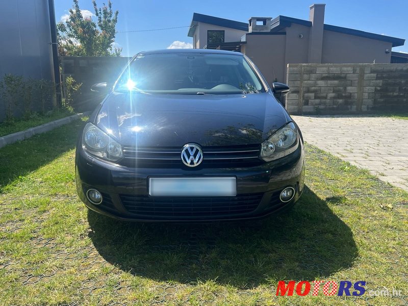 2010' Volkswagen Golf VI 1,6 Tdi photo #2
