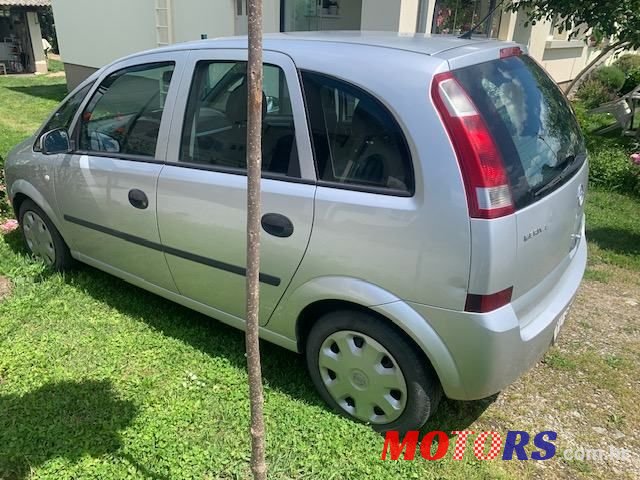 2004' Opel Meriva 1,7 Dt photo #3
