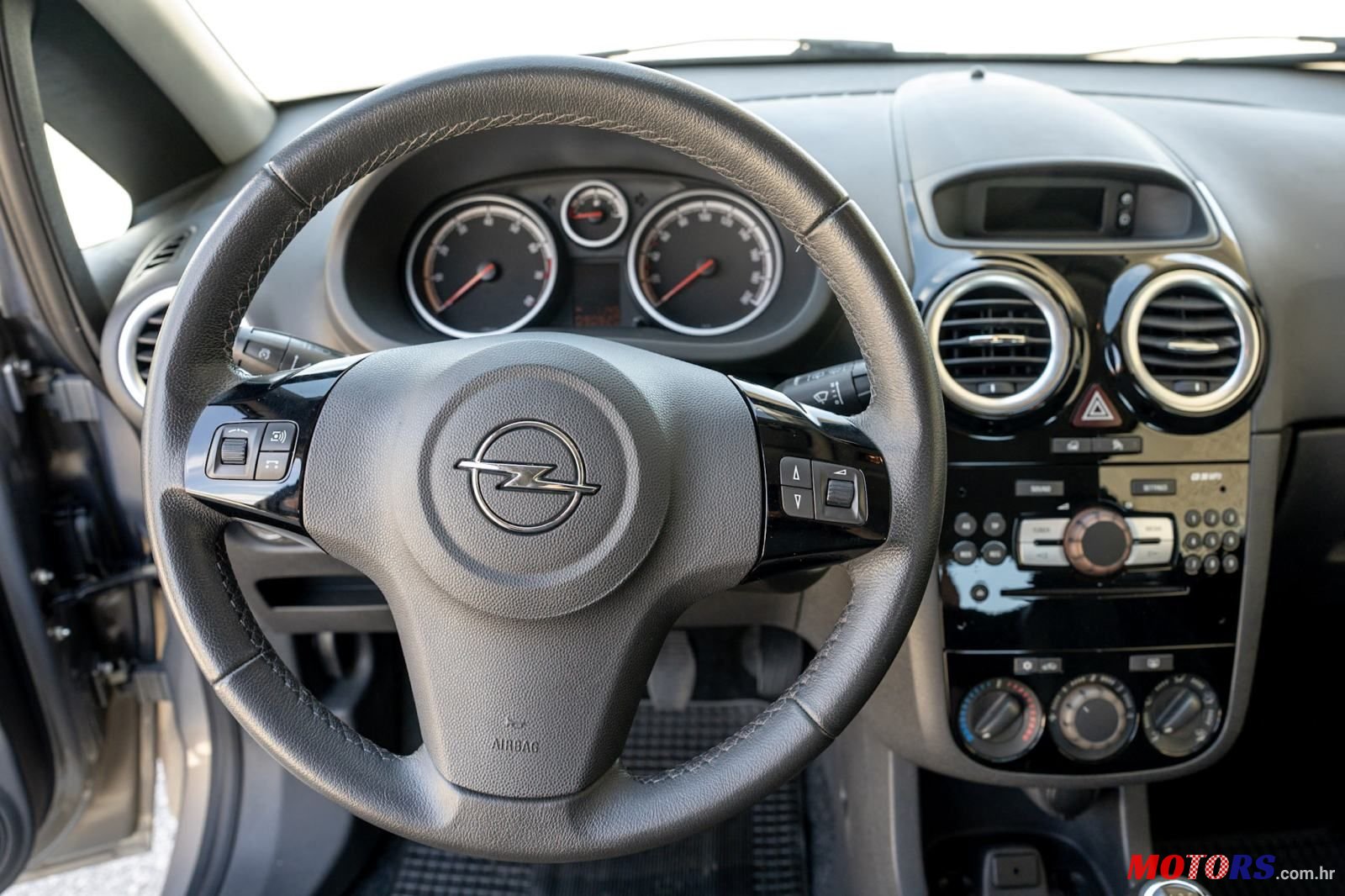 2014' Opel Corsa 1,4 16V photo #5