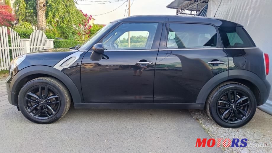 2016' MINI Countryman Cooper D photo #5