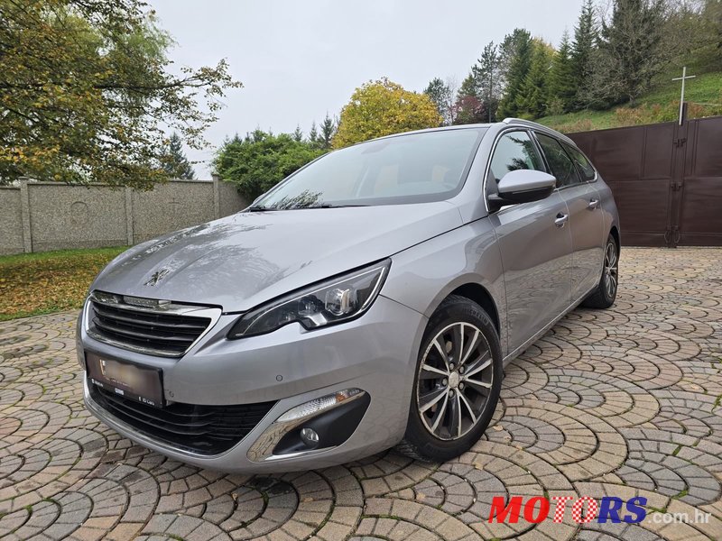 2017' Peugeot 308 1,2 Puretech photo #1