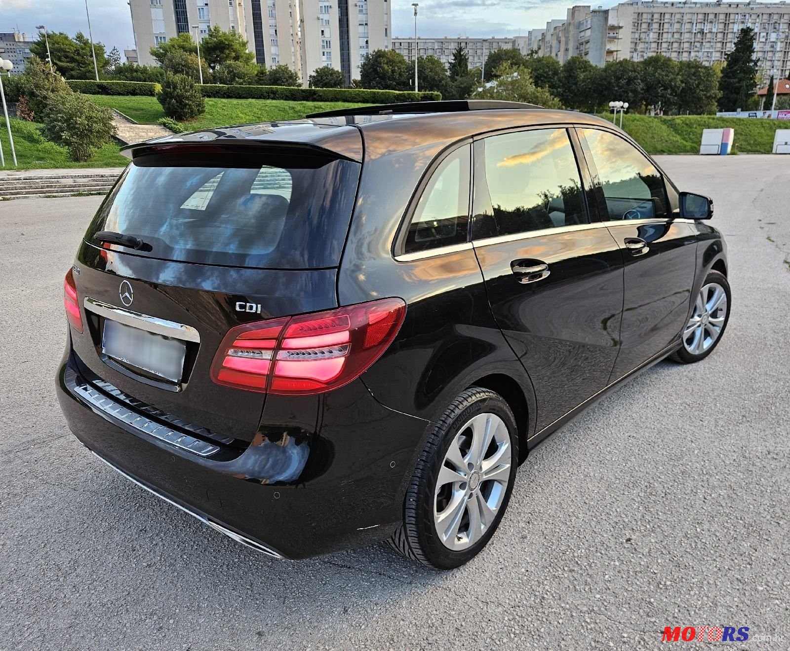 2015' Mercedes-Benz B-Klasa 200 Cdi photo #4