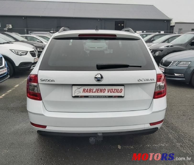 2018' Skoda Octavia Combi photo #4
