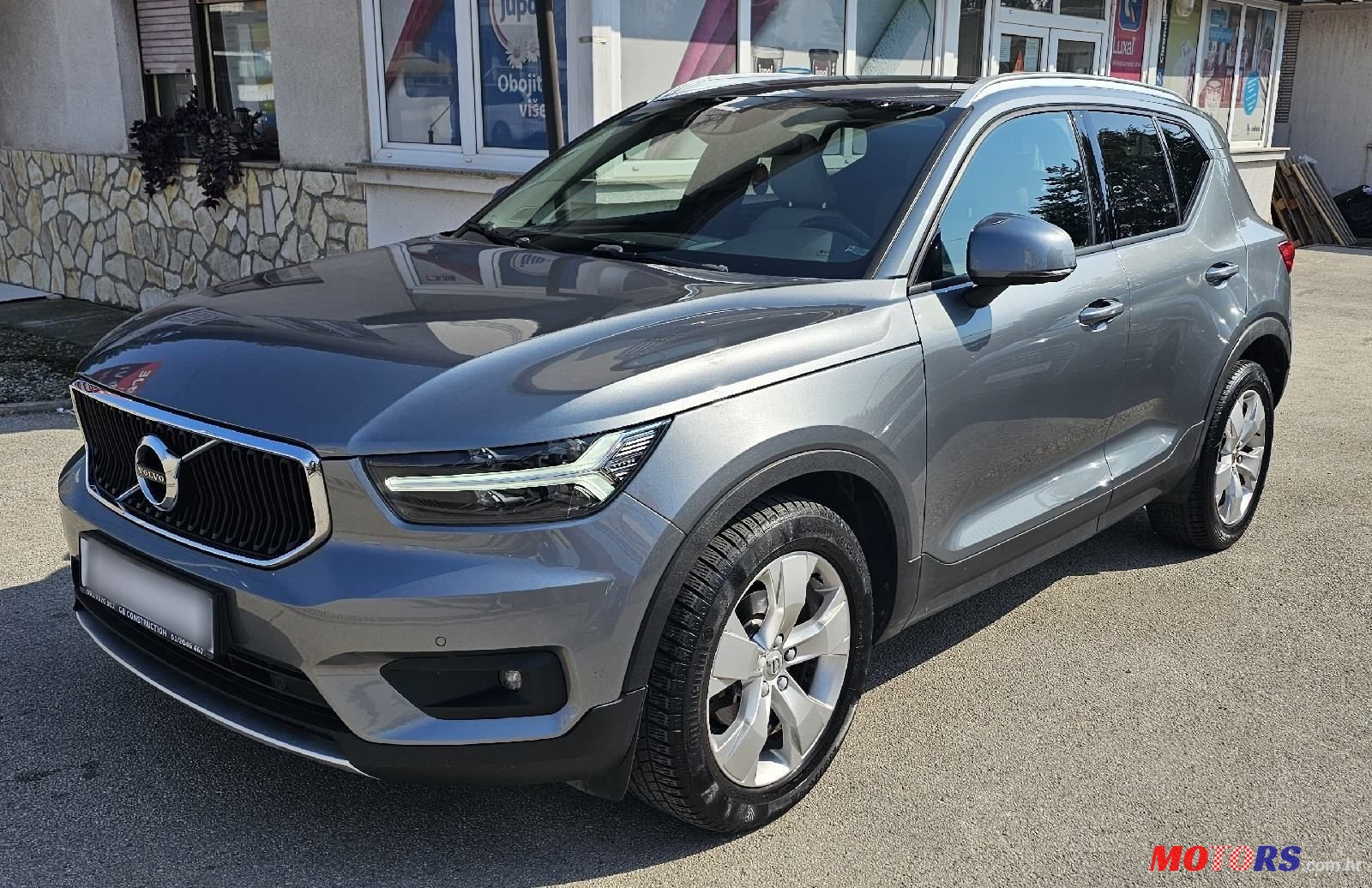 2019' Volvo XC40 D3 photo #1