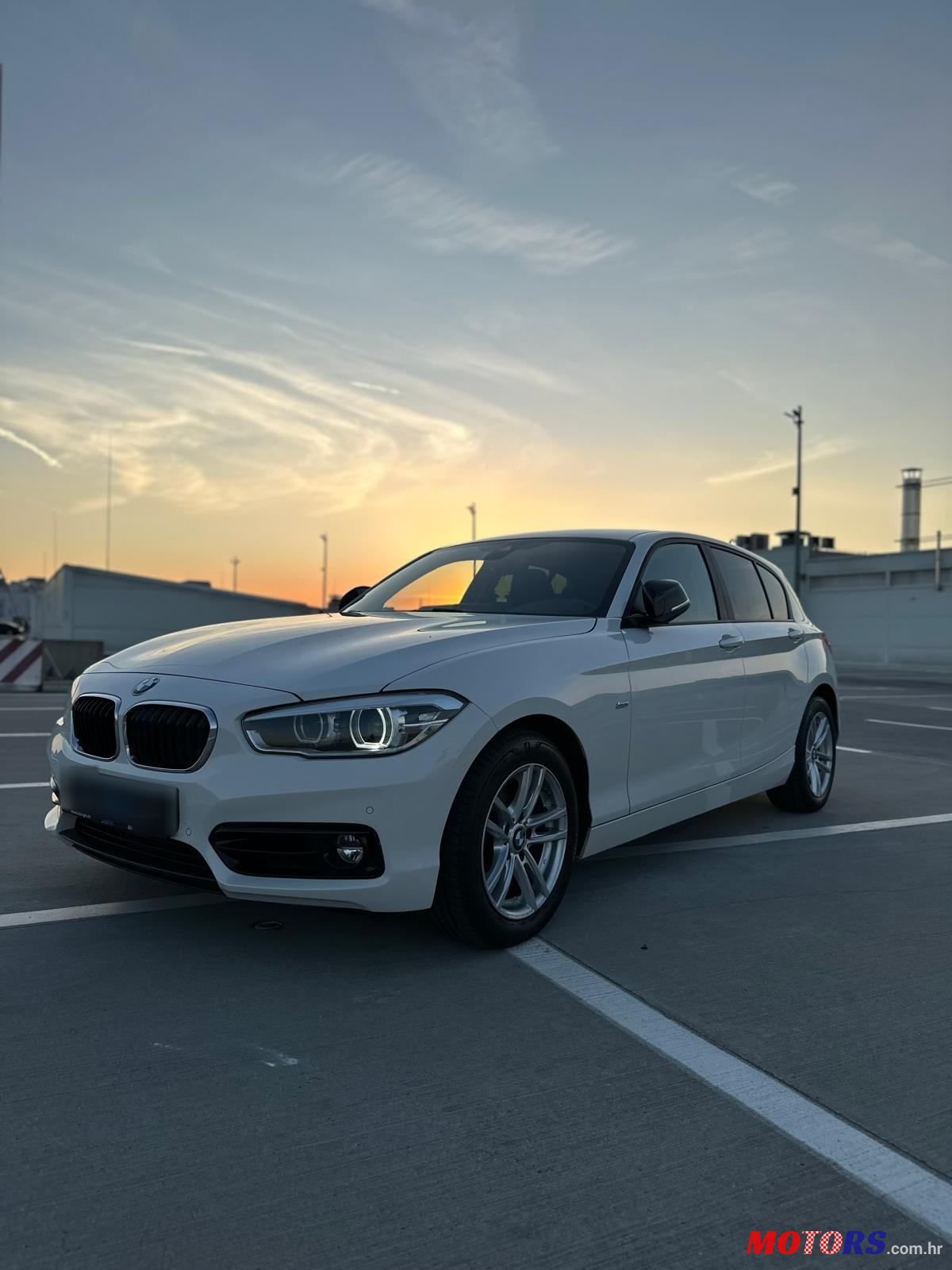 2016' BMW Serija 1 120D photo #5