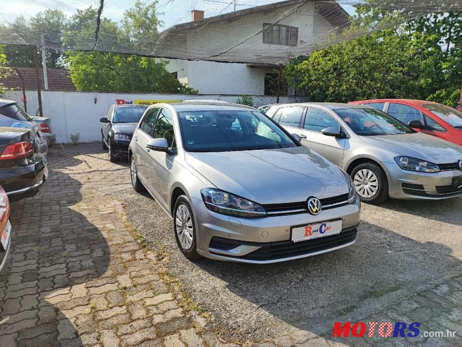 2017' Volkswagen Golf 7 1,6 Tdi photo #2