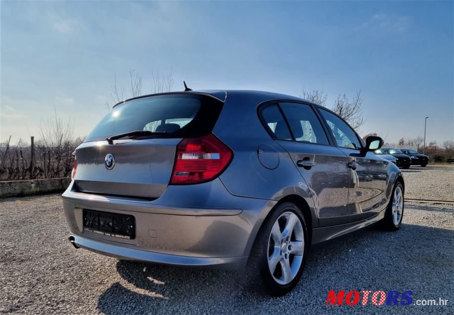 2010' BMW Serija 1 118D Sport photo #5