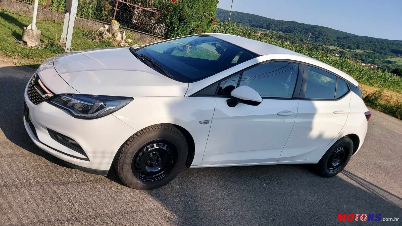 2017' Opel Astra 1.6 Cdti photo #4
