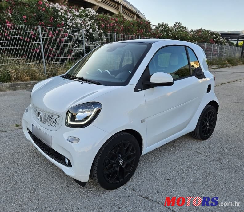 2015' Smart Fortwo photo #5
