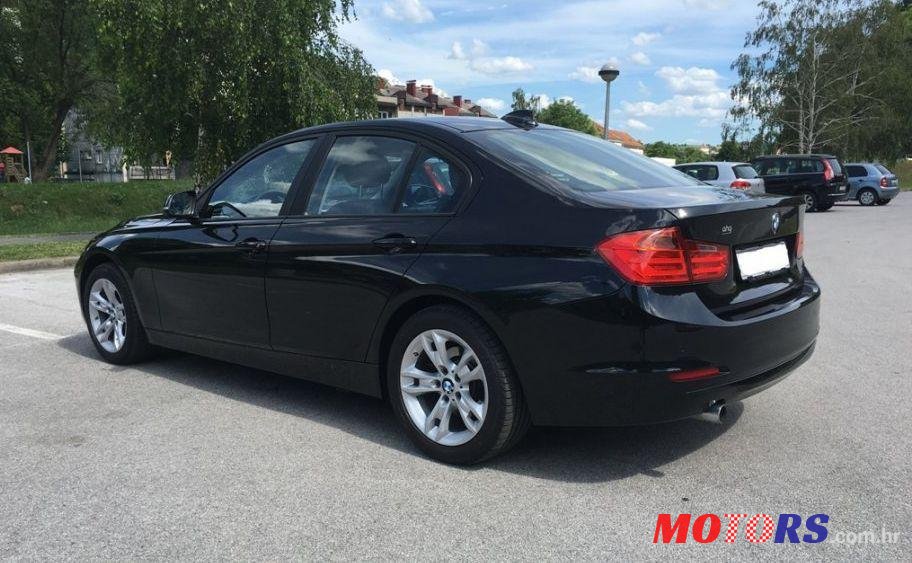 2012' BMW Serija 3 318D photo #1