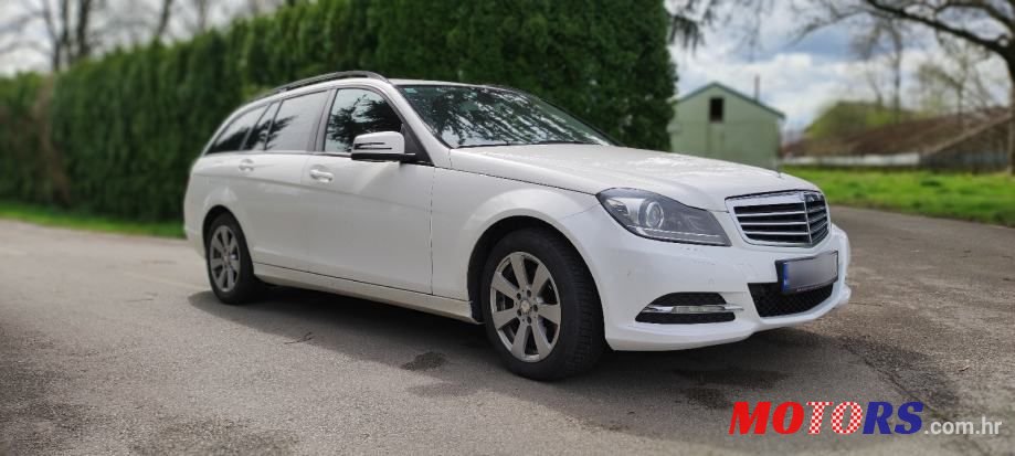 2013' Mercedes-Benz C-Klasa 220 Cdi T photo #2
