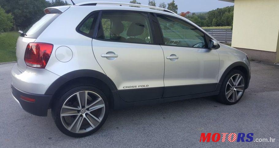 2010' Volkswagen Polo 1,6 Tdi photo #1