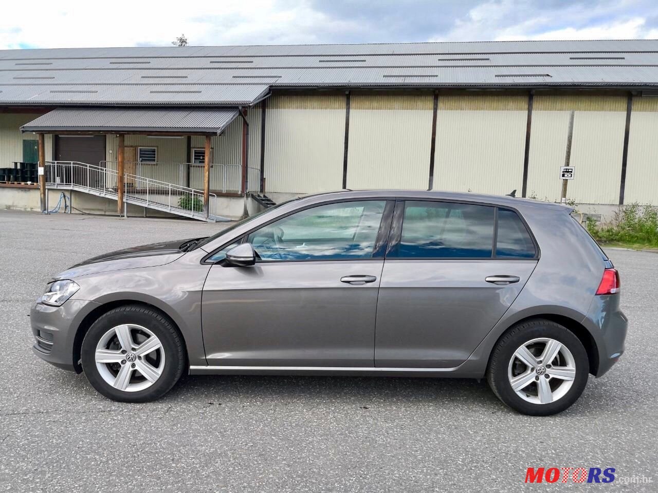 2010' Volkswagen Golf VII 1.6 TDI 4Motion photo #2