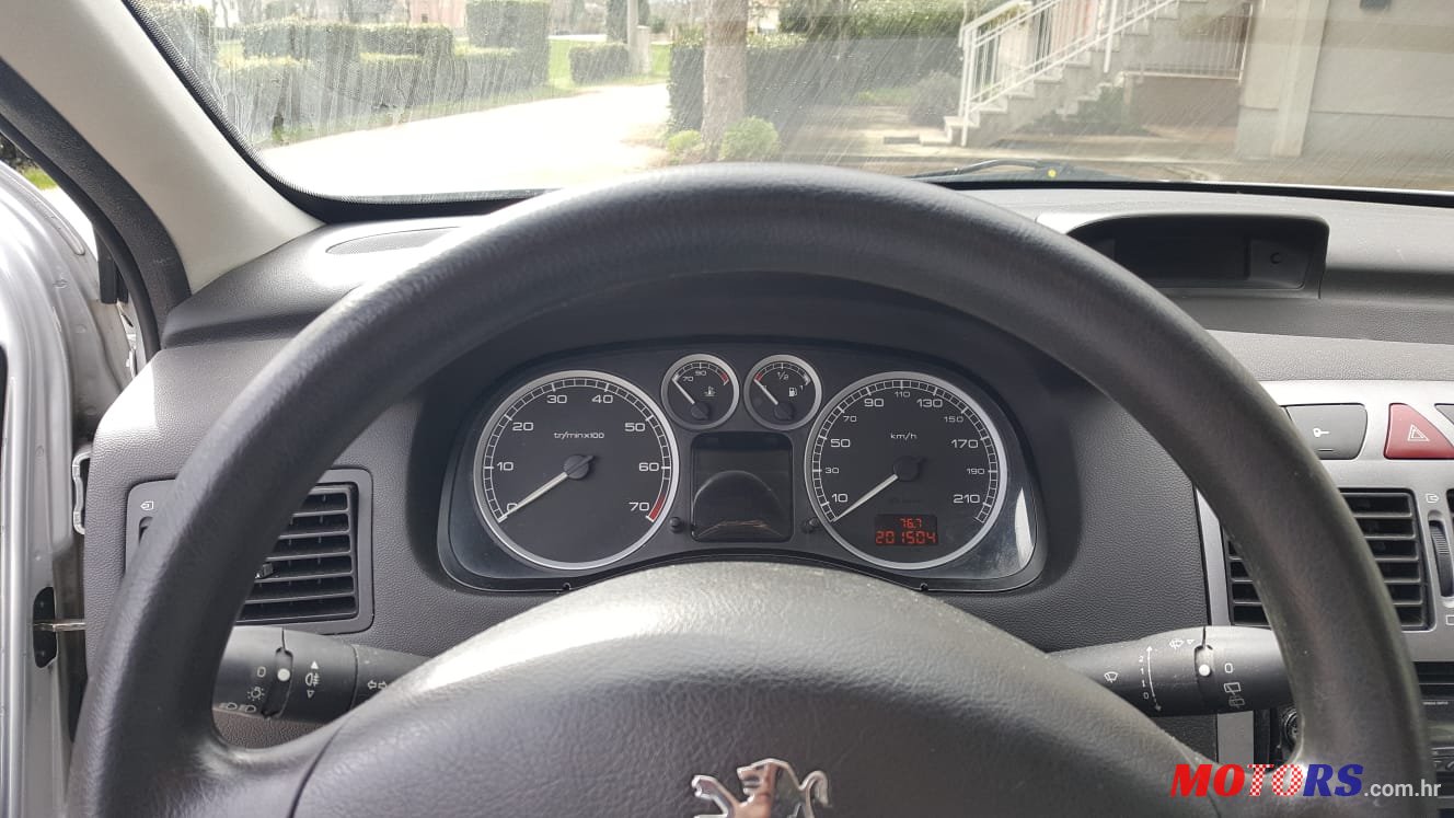 2002' Peugeot 307 photo #2