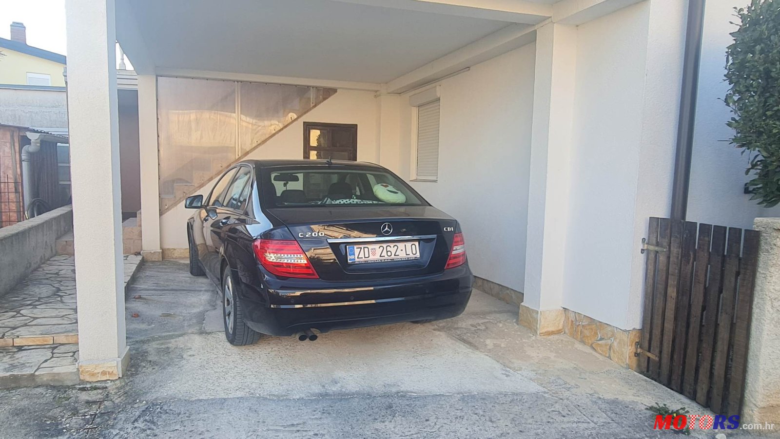 2013' Mercedes-Benz C-Class photo #2