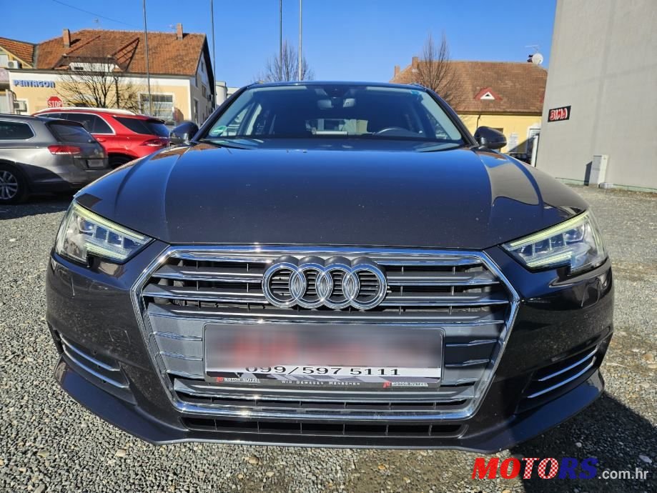 2016' Audi A4 Avant photo #2