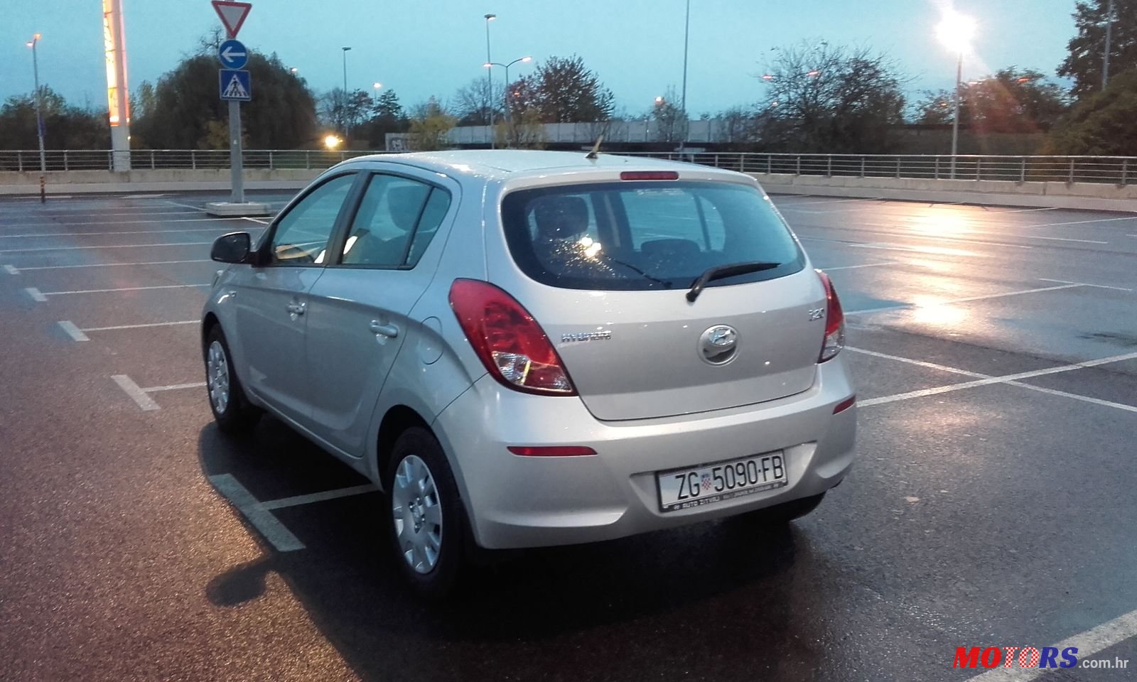 2013' Hyundai i20 1.25 iLike photo #3