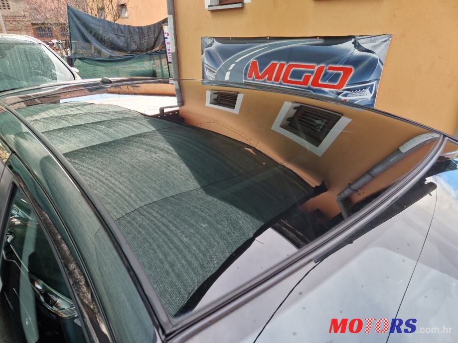 2014' Toyota Yaris photo #6