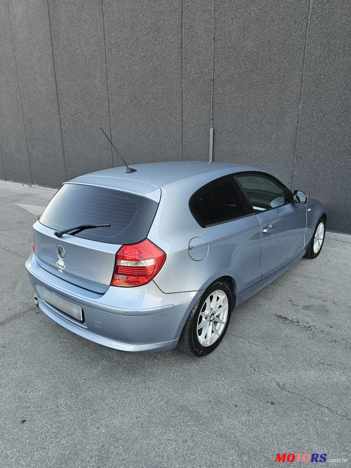 2011' BMW Serija 1 116D photo #3