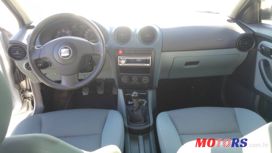 2005' SEAT Ibiza photo #3