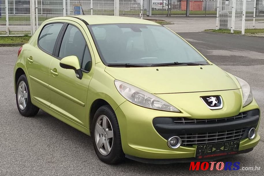 2008' Peugeot 207 1,4 16V Vti photo #1