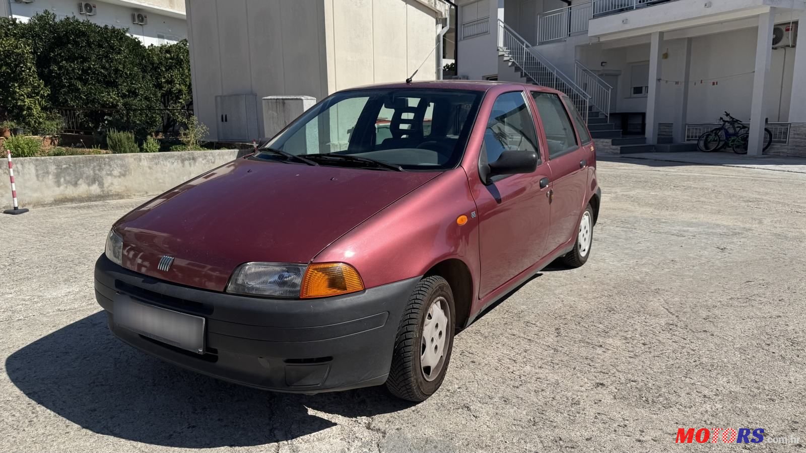 1999' Fiat Punto Sole photo #1