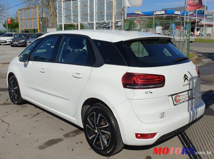 2017' Citroen C4 Picasso photo #3