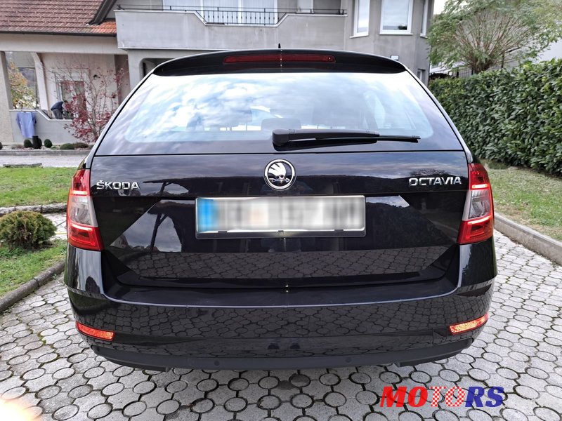 2020' Skoda Octavia Combi photo #4