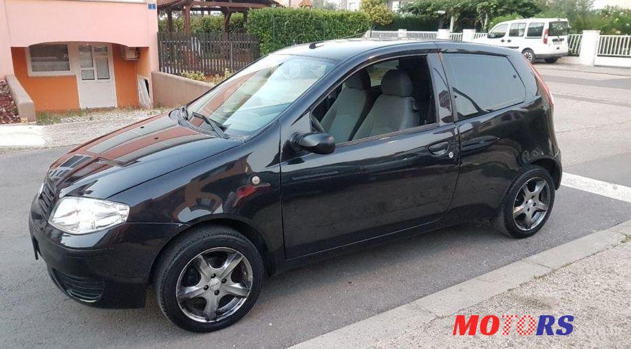 2004' Fiat Punto 1,2 photo #1
