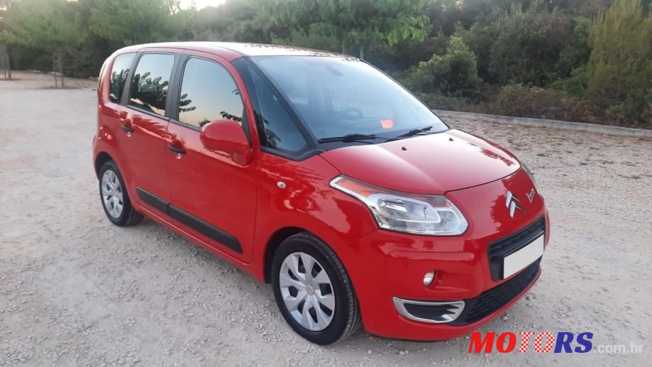 2012' Citroen C3 Picasso photo #2