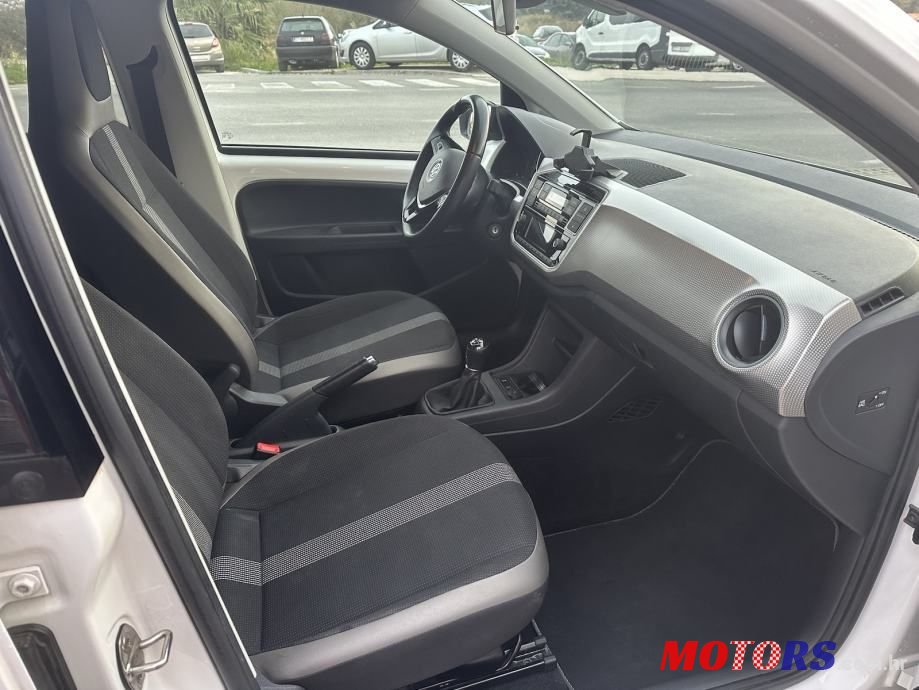2016' Volkswagen Up! photo #5
