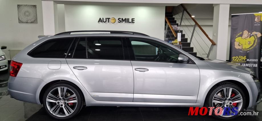 2014' Skoda Octavia Combi photo #5