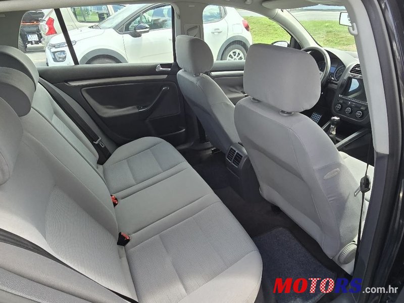 2005' Volkswagen Golf V 2,0 Tdi photo #5