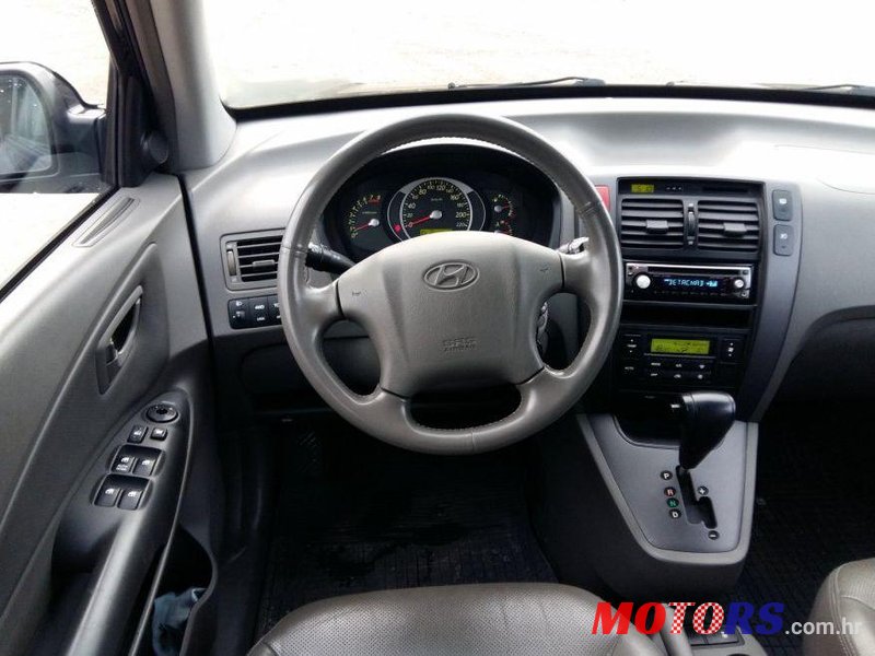 2007' Hyundai Tucson 2,7 V6 photo #2