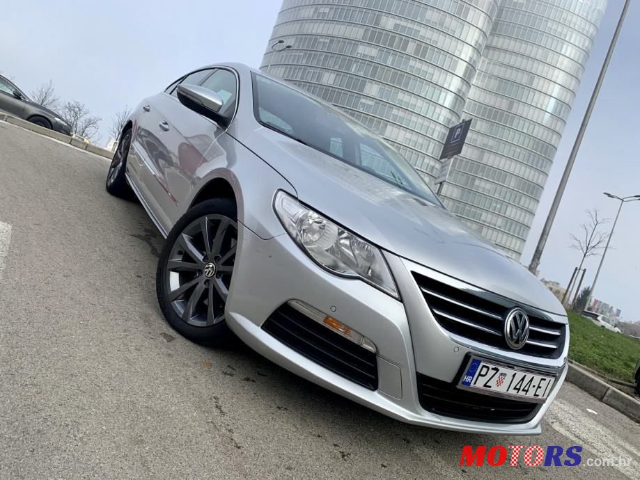 2012' Volkswagen Passat photo #1