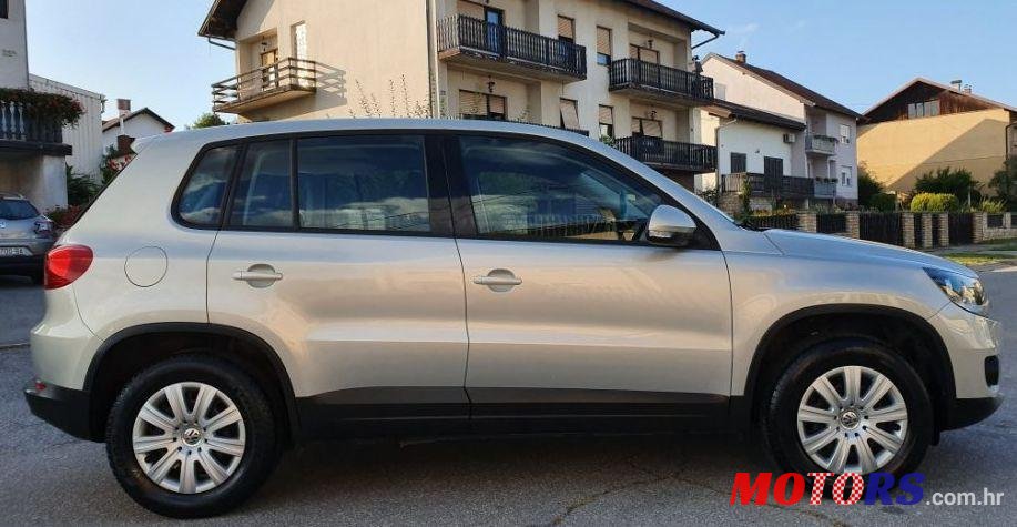 2012' Volkswagen Tiguan 2,0 Tdi Bmt photo #1
