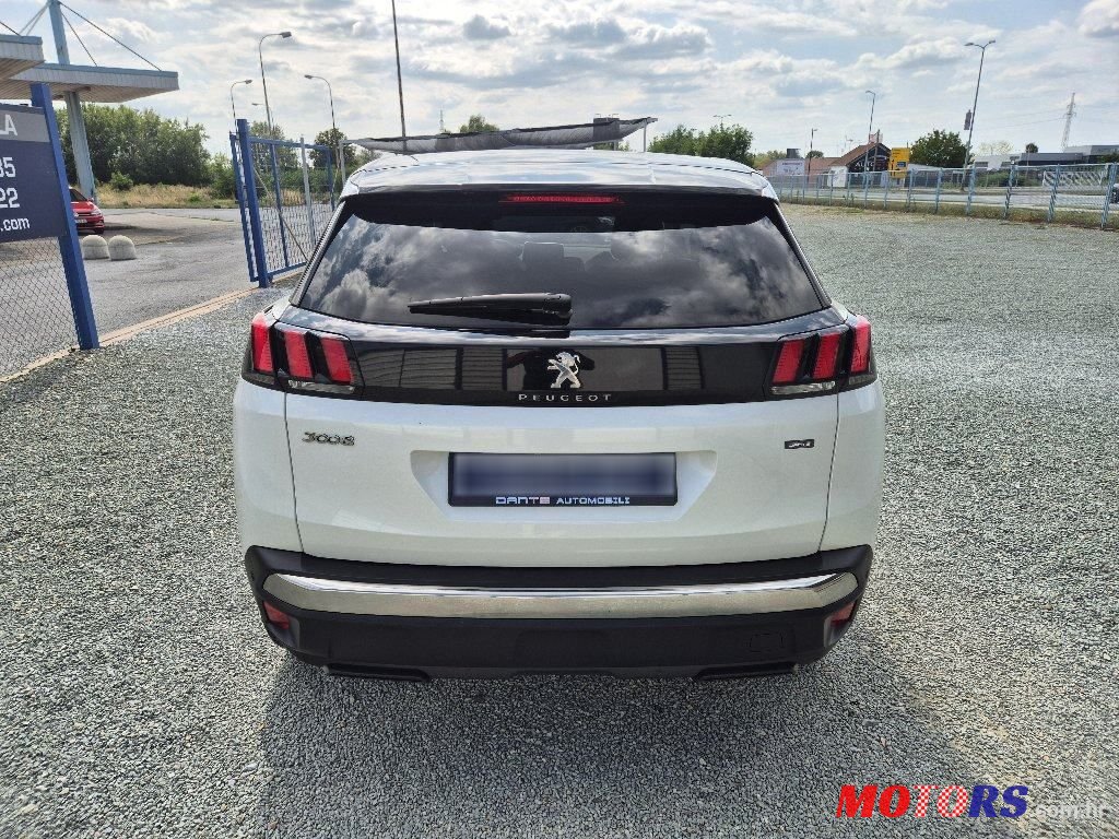 2009' Peugeot 3008 1,5 Bluehdi photo #5