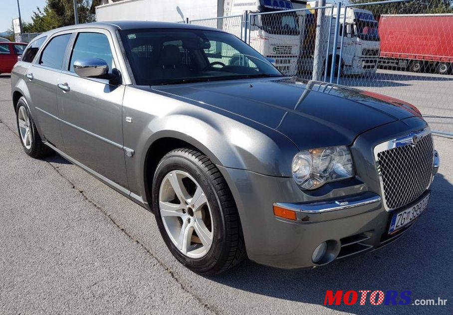 2006' Chrysler 300C photo #1