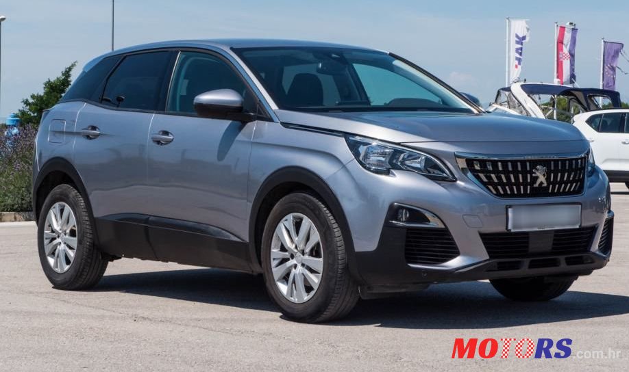 2018' Peugeot 3008 1,6 Bluehdi photo #1