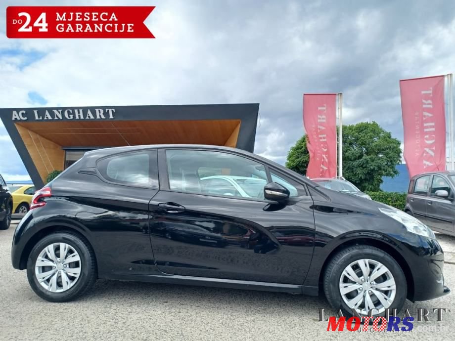 2013' Peugeot 208 1,0 Vti photo #5