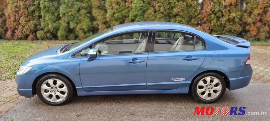 2009' Honda Civic 1,8 I Es photo #2