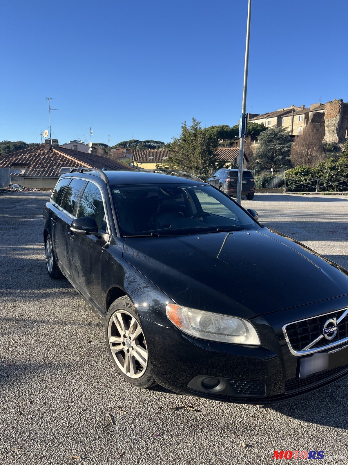 2013' Volvo V70 photo #2
