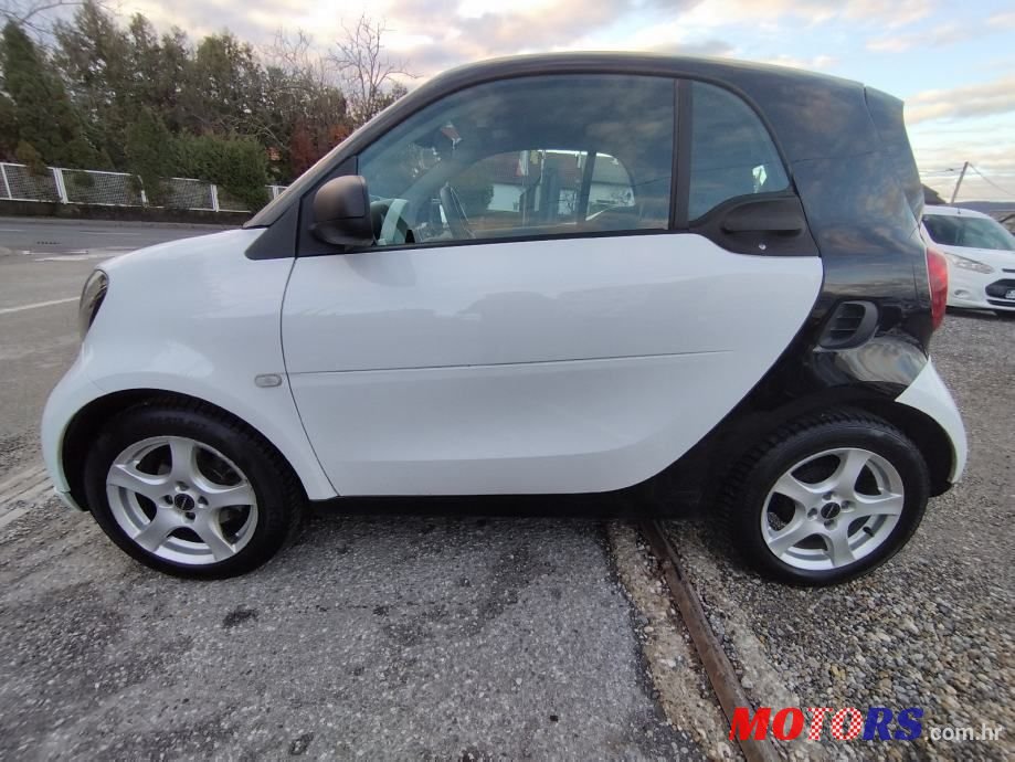 2016' Smart Fortwo photo #4