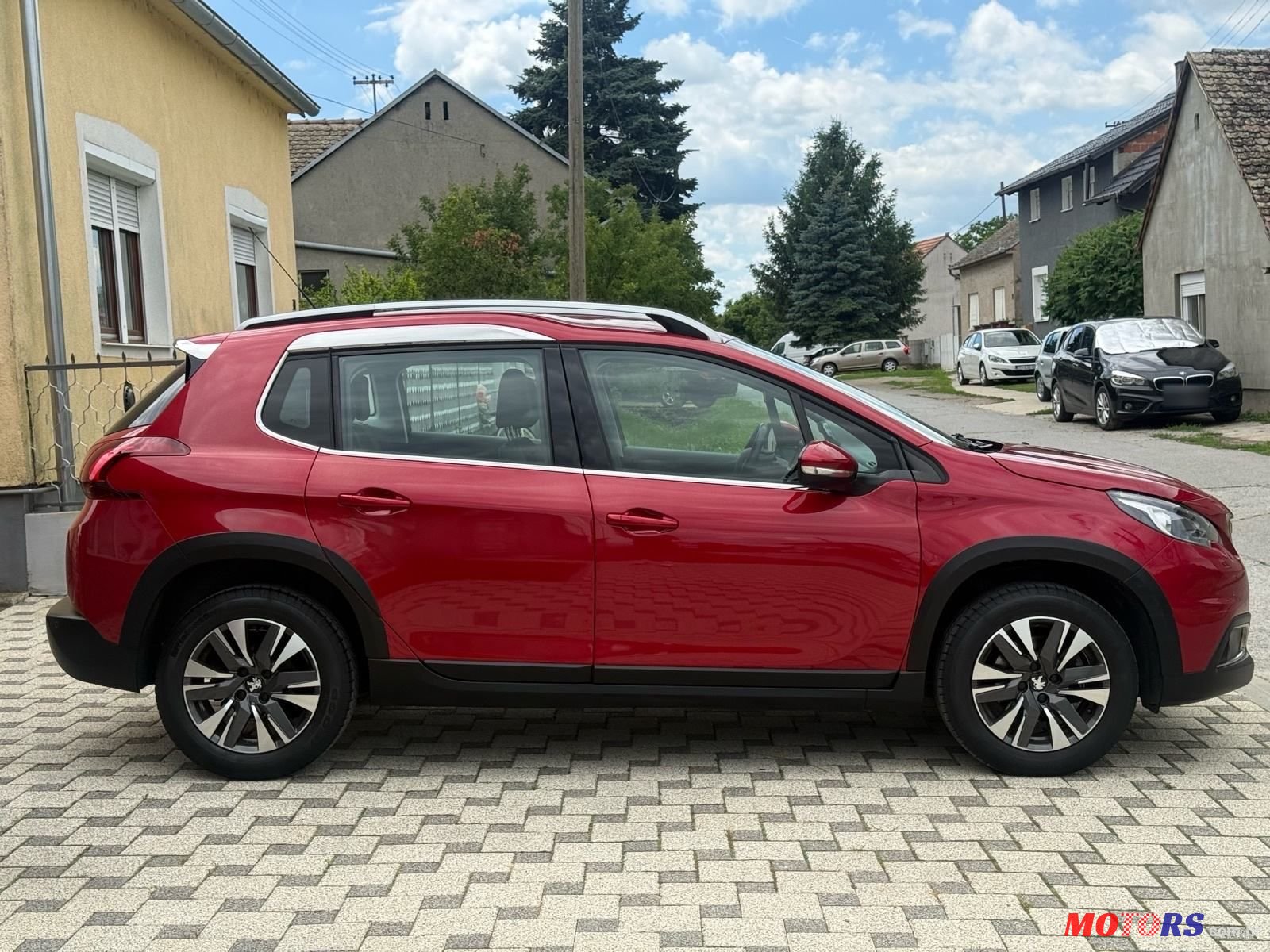 2016' Peugeot 2008 1,2 photo #4