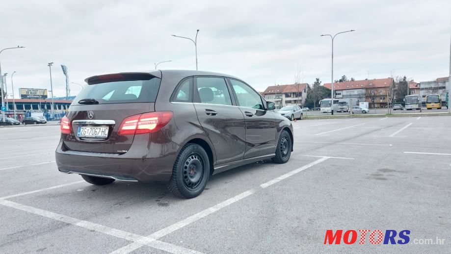 2018' Mercedes-Benz B-Klasa 180 photo #5