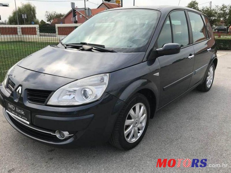 2009' Renault Scenic 1,5 Dci photo #1