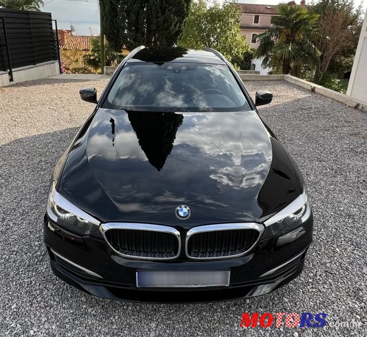 2019' BMW Serija 5 520D Touring photo #5