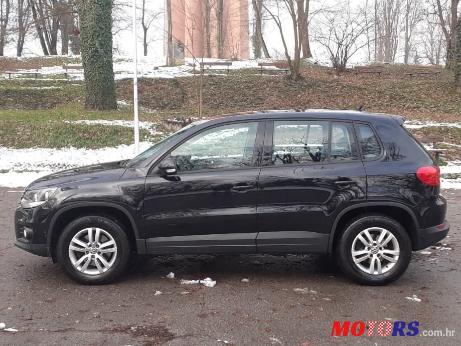 2012' Volkswagen Tiguan 2,0 Tdi Bmt photo #5