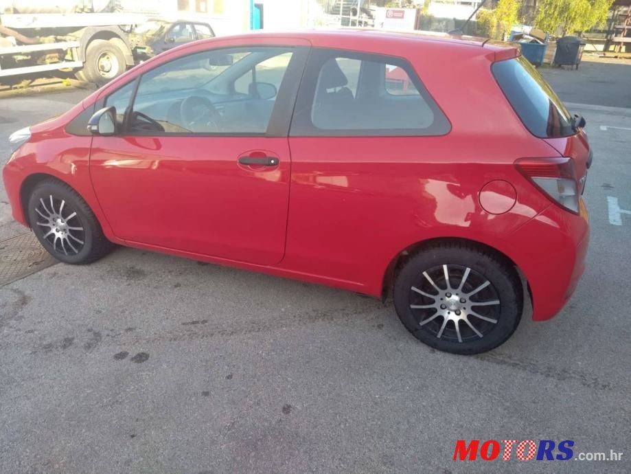 2012' Toyota Yaris 1,0 Vvt-I photo #6