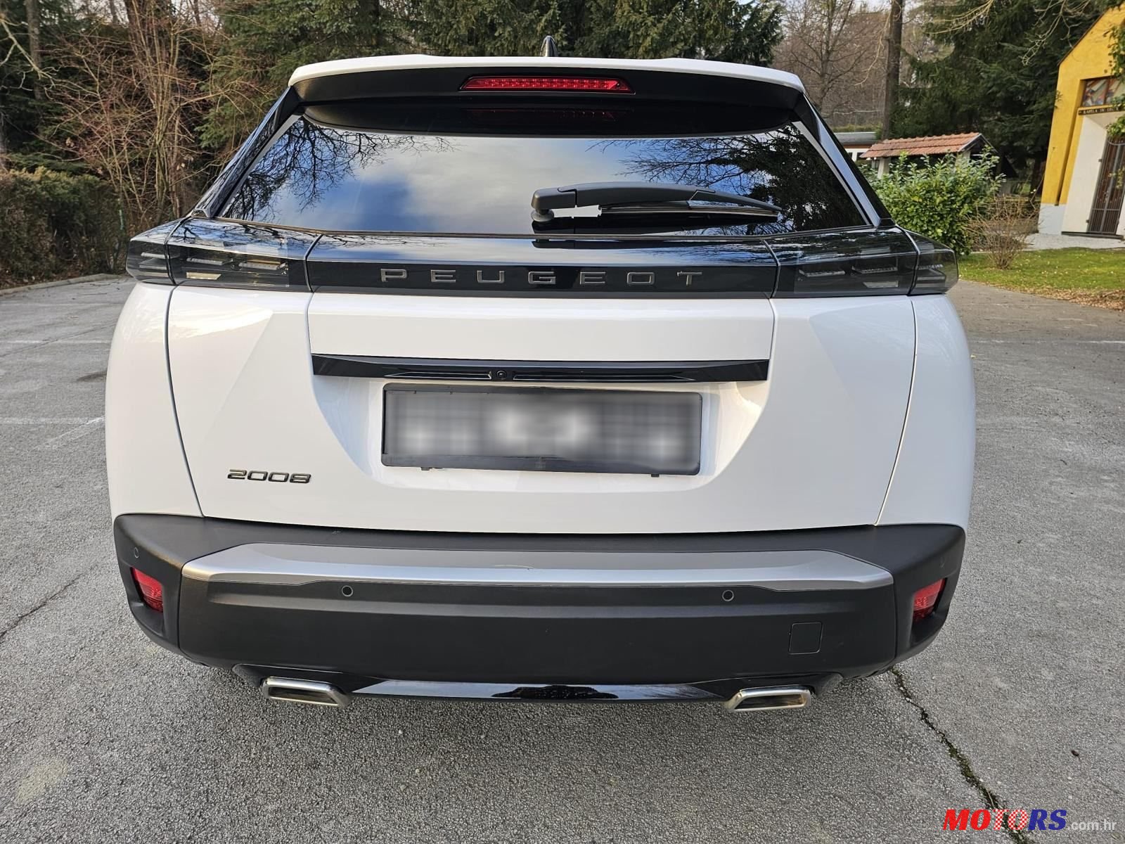 2024' Peugeot 2008 1.2 photo #6